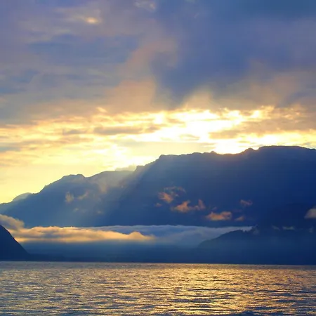 Baytrail In See- Und Bergnaehe, Modern, Mit Garten, 4 Gaeste *