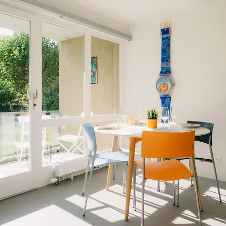 Baytrail In See- Und Bergnaehe, Modern, Mit Garten, 4 Gaeste Spiez