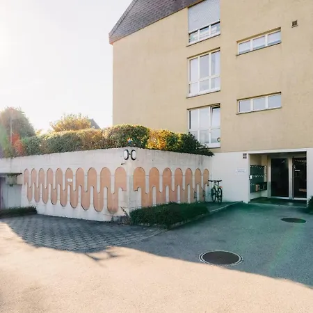 Baytrail In See- Und Bergnaehe, Modern, Mit Garten, 4 Gaeste Spiez