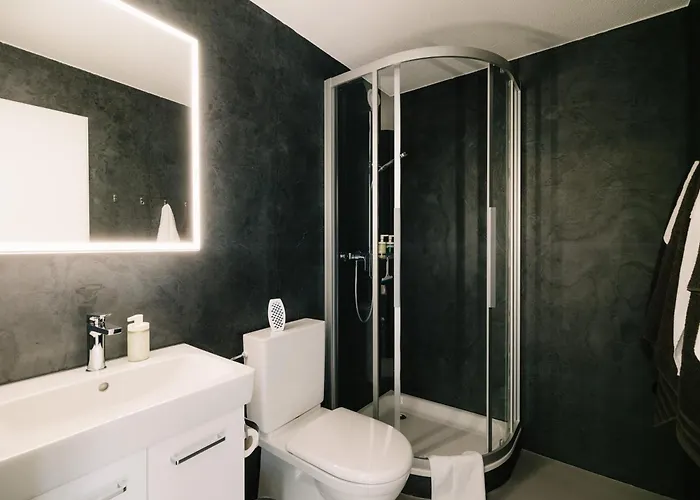 Baytrail In See- Und Bergnaehe, Modern, Mit Garten, 4 Gaeste Daire